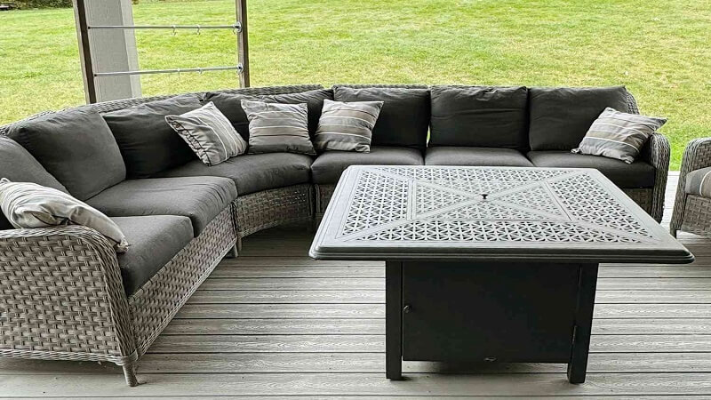 What are The Basic Things to Consider While Buying the Best Patio Couch Covers?